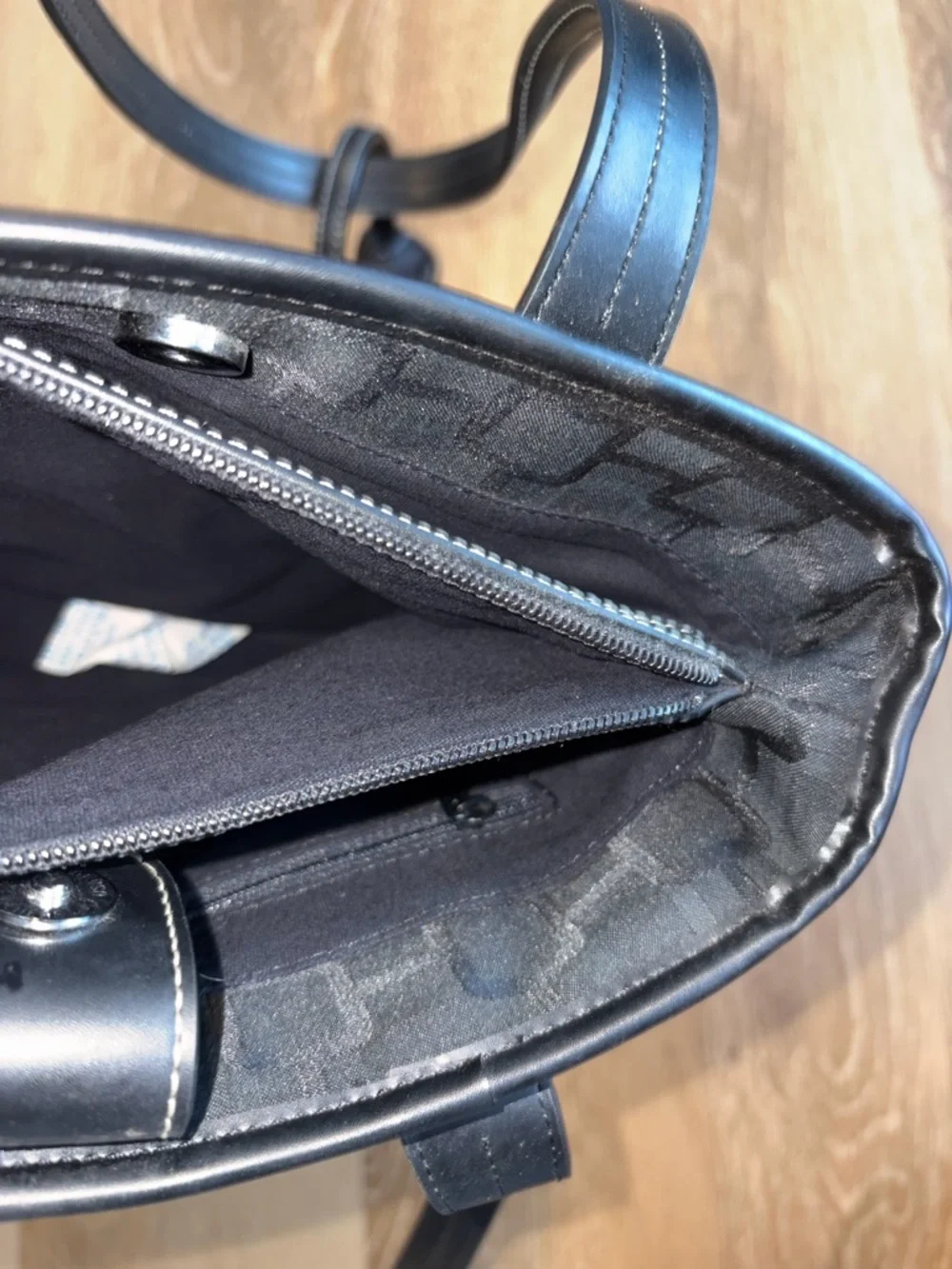 Nine West Black Tote Bag Shoulder Purse w/ Pouch Medium Work Travel Used